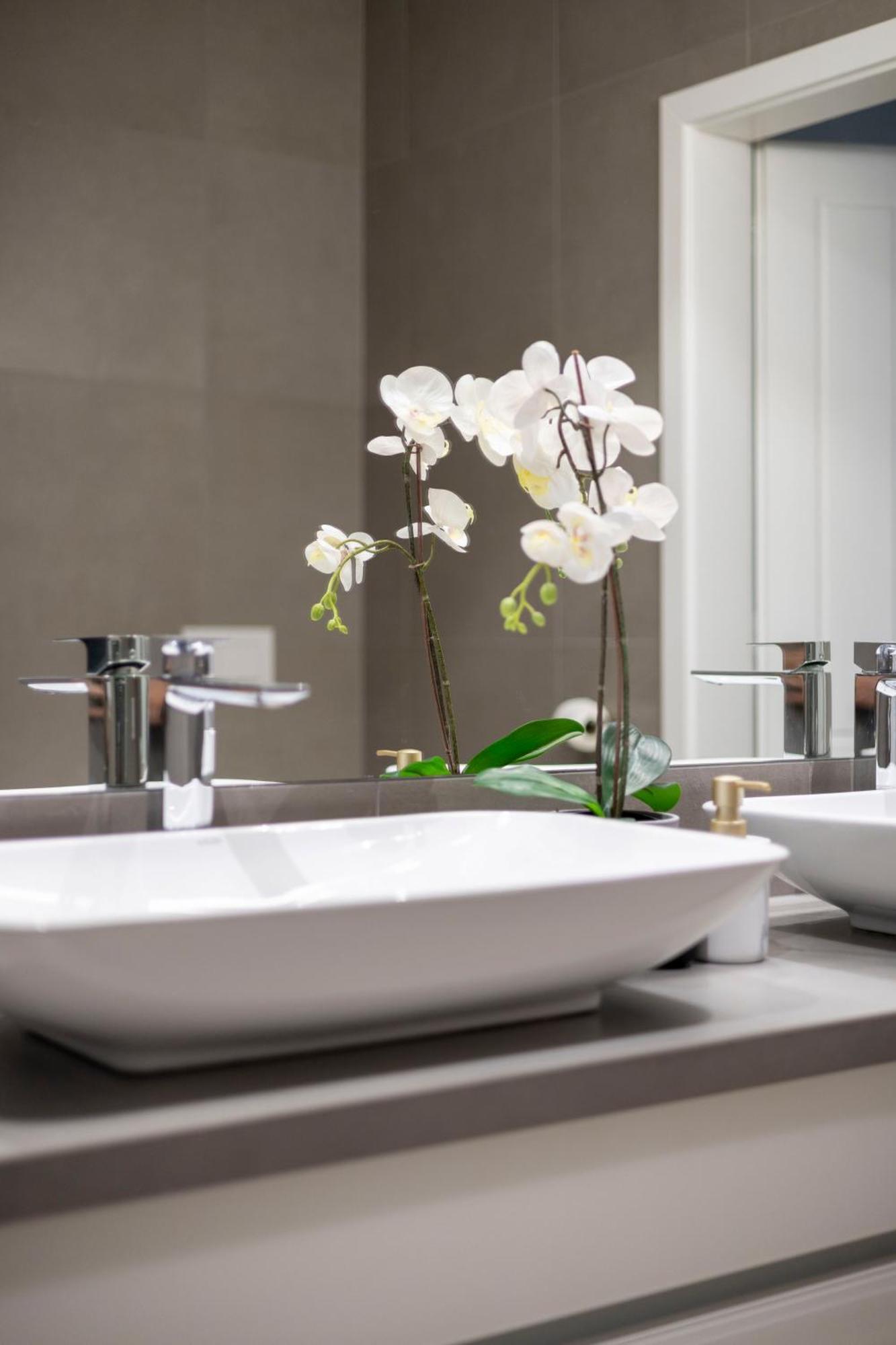 Stylish & Spacious Central Suite By Prestige Homes Budapest Eksteriør billede